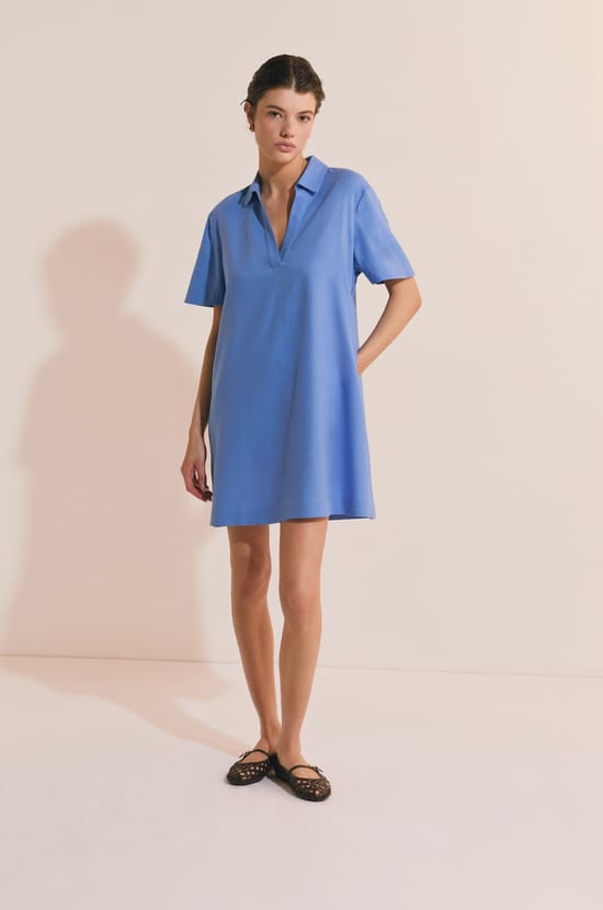 Robe courte avec lin;${refinementColor}