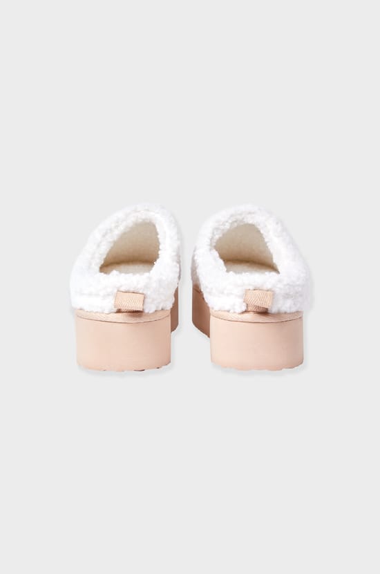 Chaussons mules en fausse fourrure;${refinementColor}