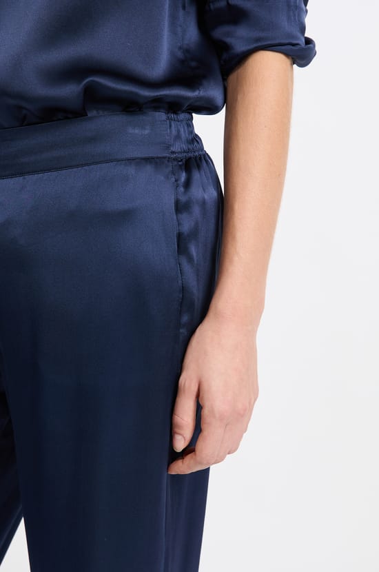 Pantalon de pyjama en soie;${refinementColor}