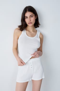 Pantalón corto de pijama de algodón acanalado;${refinementColor}