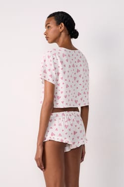 Pantalón corto de pijama con estampado de corazones;${refinementColor}