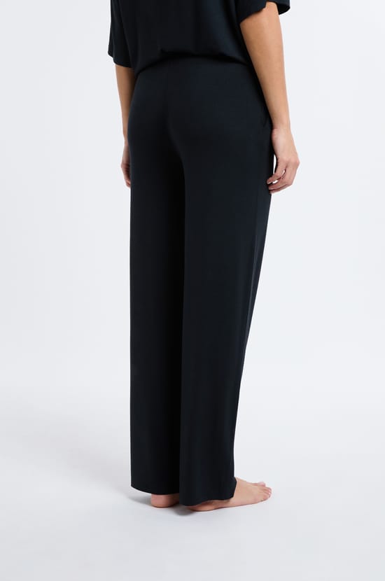 Pantalon de pyjama large en modal;${refinementColor}