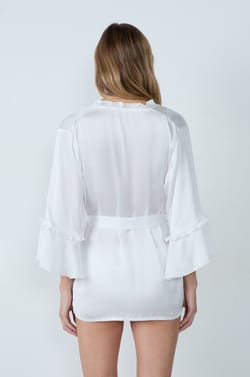 Satin Robe;${refinementColor}