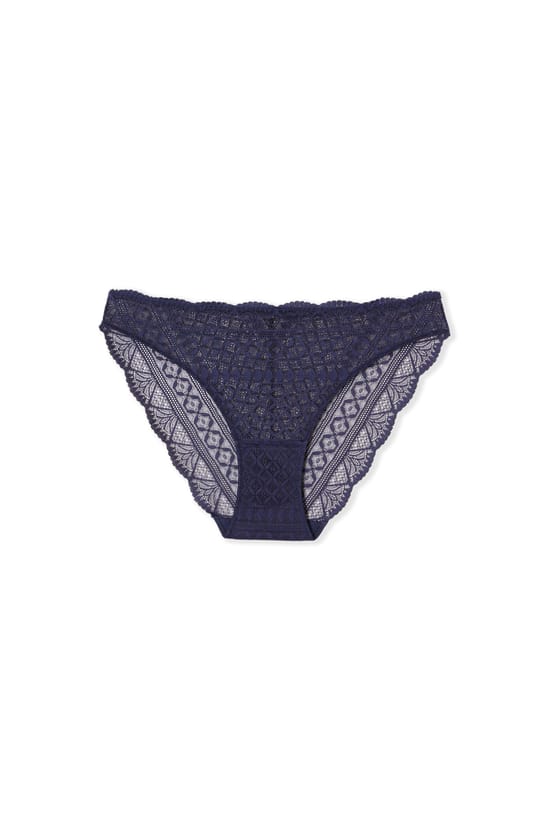 Lace Briefs;${refinementColor}