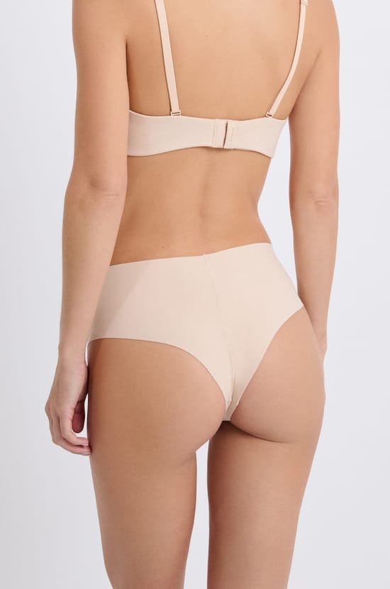Braguita brasileña de microfibra;${refinementColor}