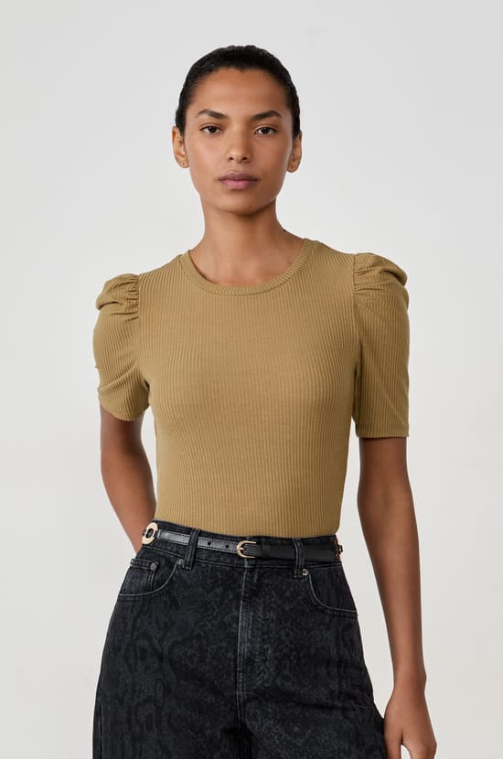 Short-sleeved T-shirt with puff shoulders;${refinementColor}