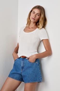 Short-sleeved knit T-shirt;${refinementColor}