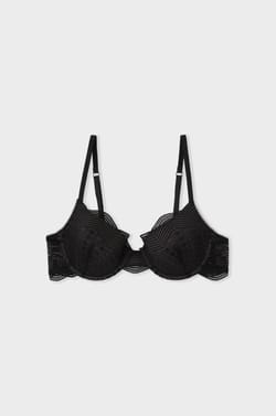 Bra n.4 - the lightly lined;${refinementColor}