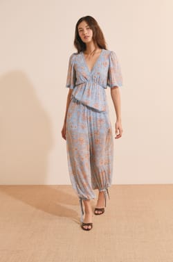 Blouse col v &agrave; motifs;${refinementColor}