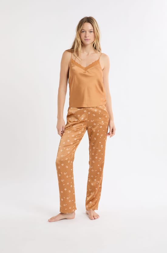 Ensemble de pyjama 3 pièces satiné à motifs fleurs;${refinementColor}