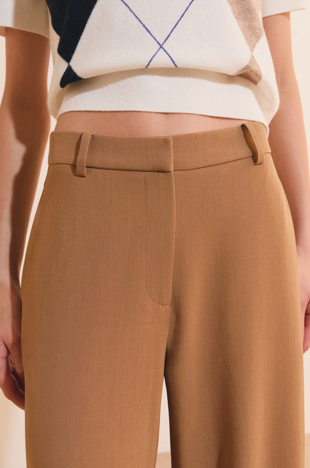 Pantalon fluide droit;${refinementColor}