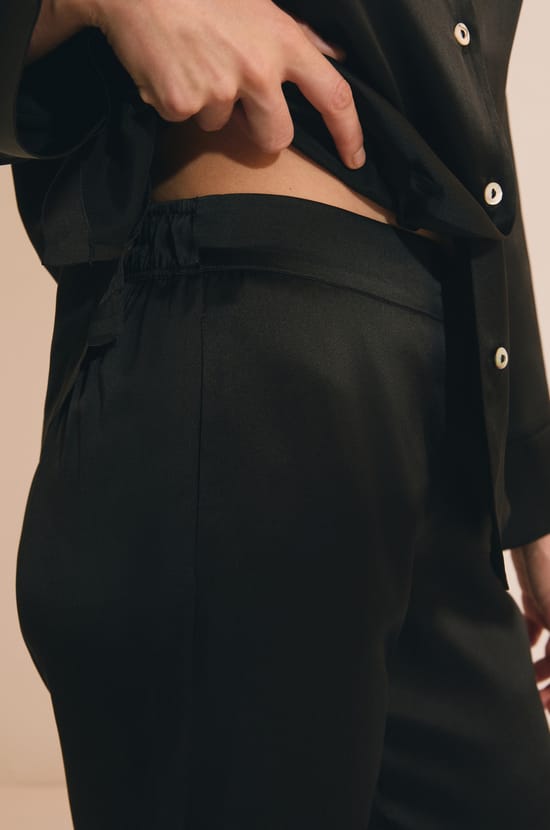 Pantalon de pyjama en soie;${refinementColor}