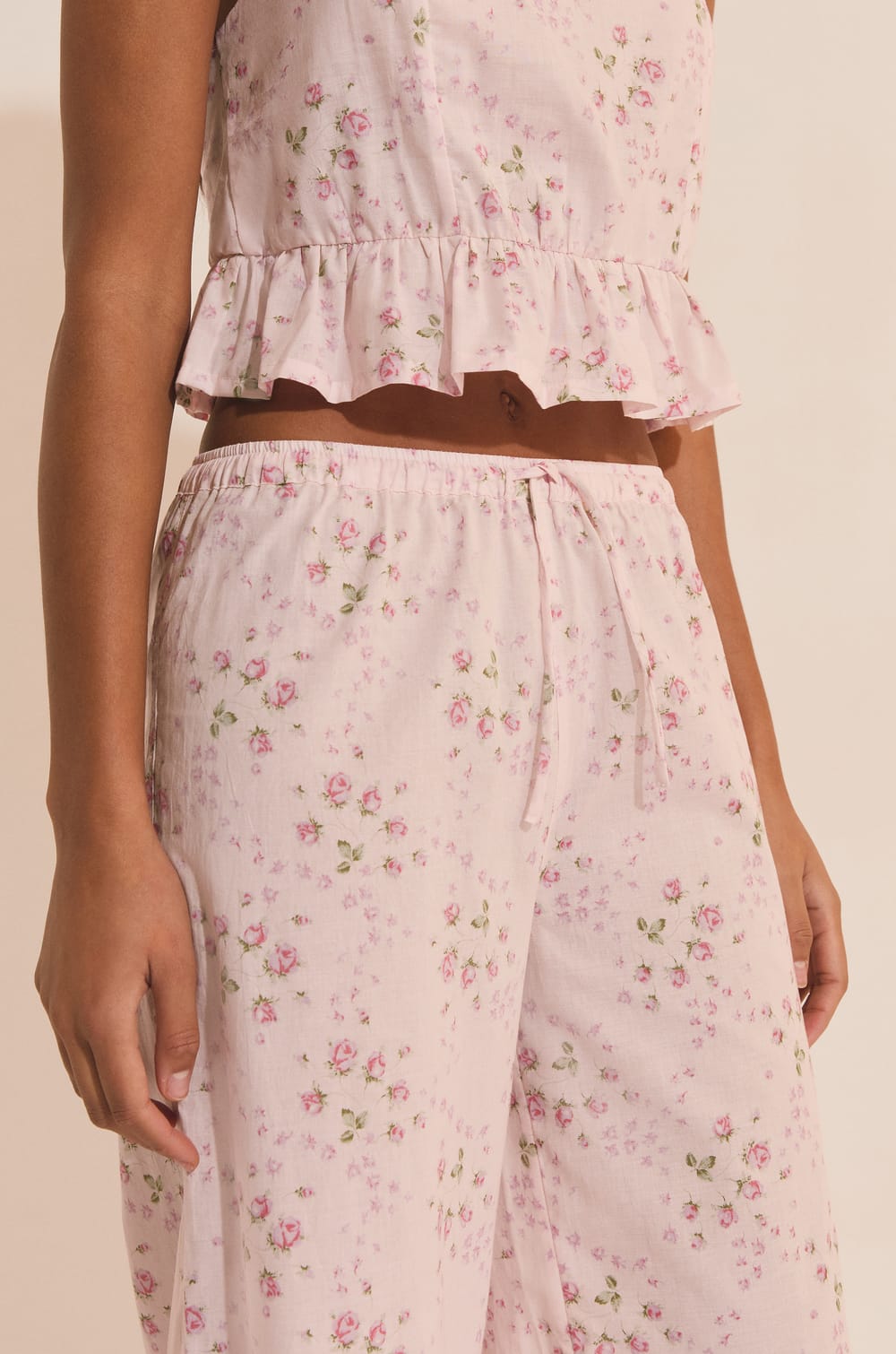 Pantalon de pyjama &agrave; motifs fleuris;${refinementColor}