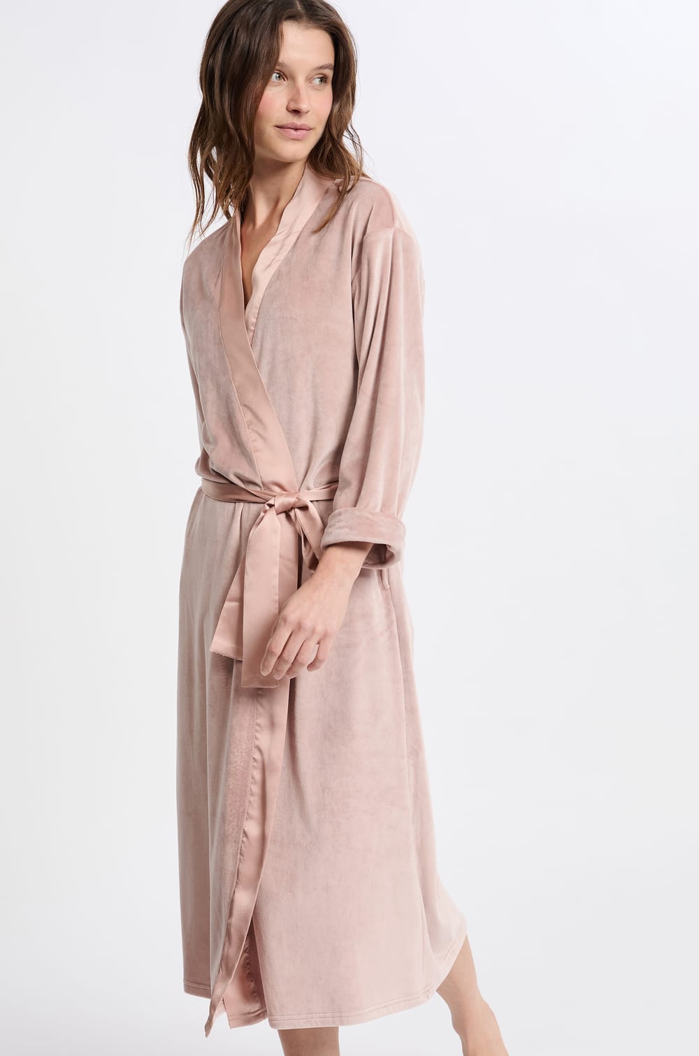 Velvet-Effect Robe;${refinementColor}