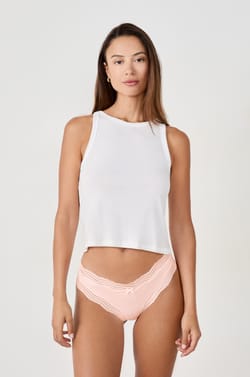 Tanga bords dentelle en microfibre;${refinementColor}
