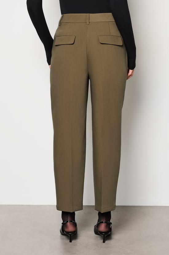 Straight Leg Trousers;${refinementColor}