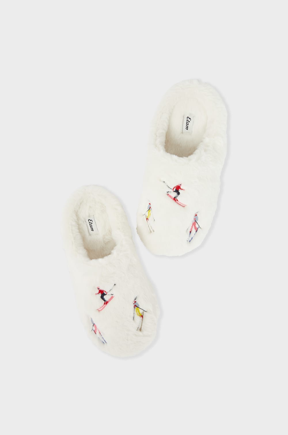 Zapatillas destalonadas de pelo estampadas con motivos de esquiadores;${refinementColor}