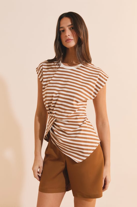 T-shirt en coton asym&eacute;trique &agrave; rayures;${refinementColor}