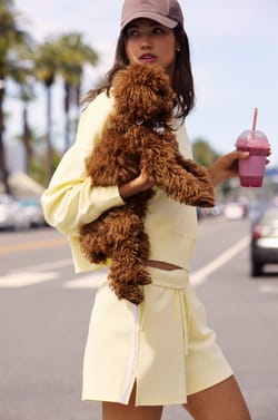 Sweat de sport court;${refinementColor}