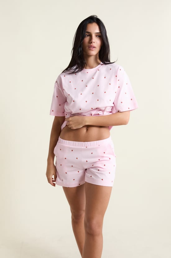 Pyjama 2 pi&egrave;ces motifs fraises;${refinementColor}