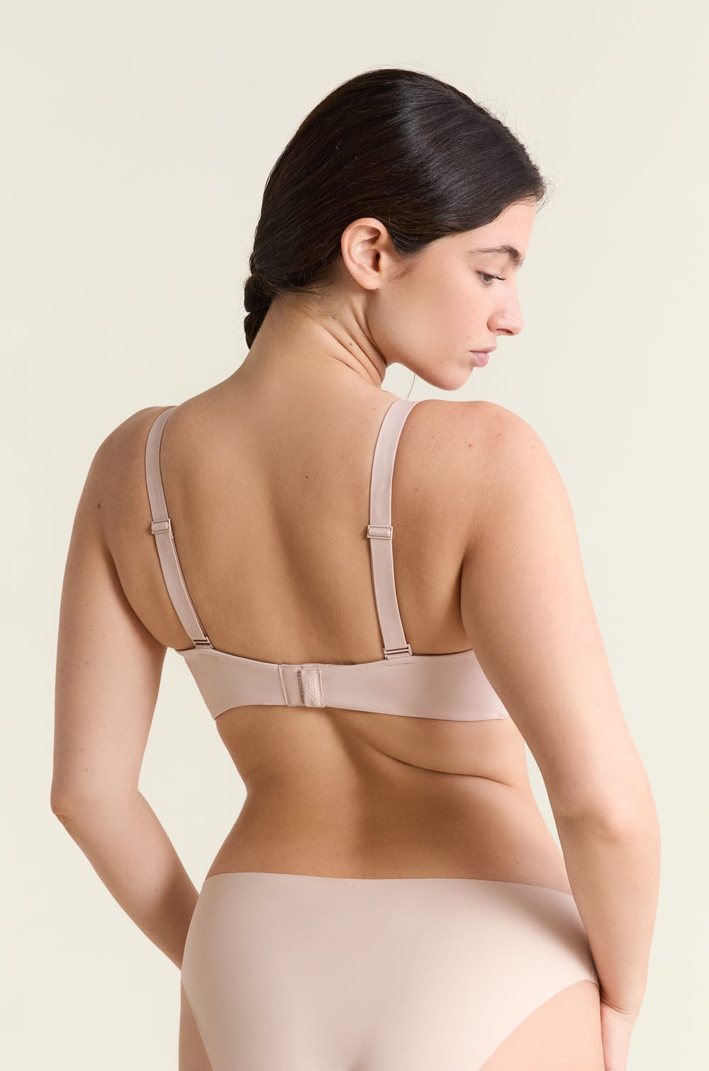 Lightly Lined Wireless Bra in Microfiber;${refinementColor}