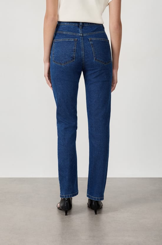Slim-fit jeans;${refinementColor}
