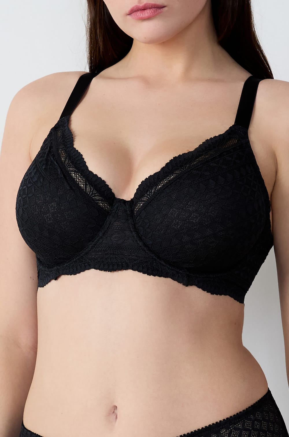 Balconette Minimizer Bra with -1 Size Effect;${refinementColor}