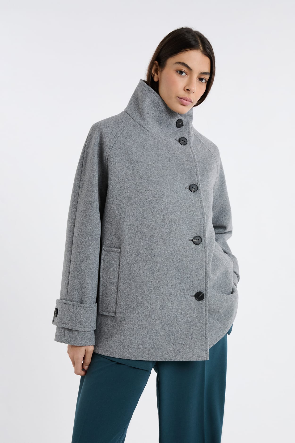 Manteau à col cheminée avec laine;${refinementColor}