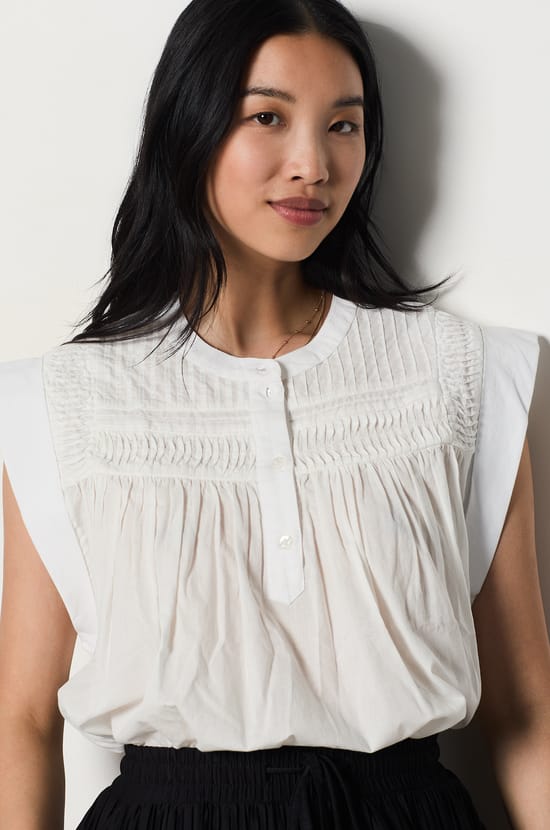 Short-sleeved cotton blouse.;${refinementColor}