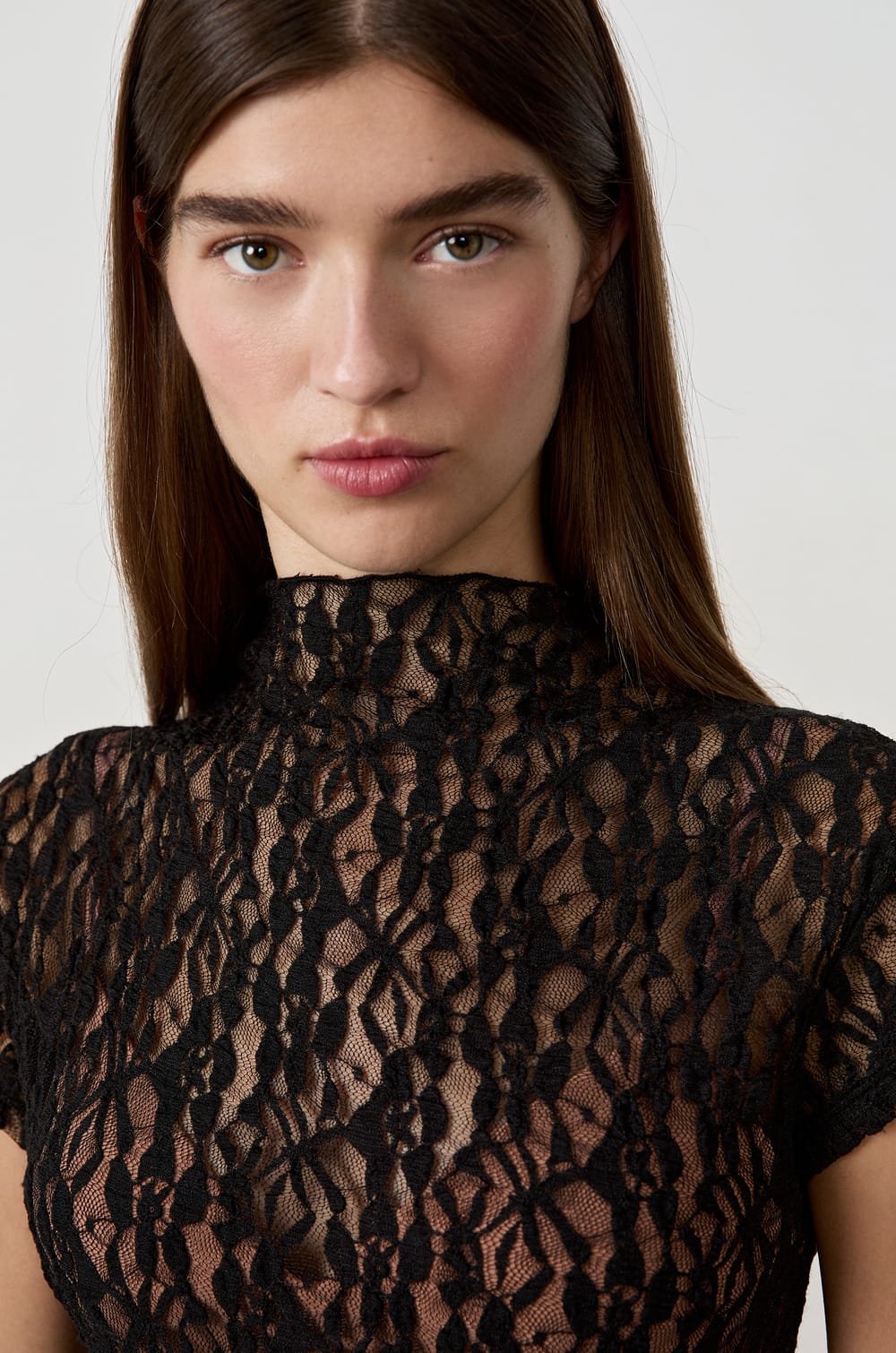T-shirt en dentelle transparent;${refinementColor}