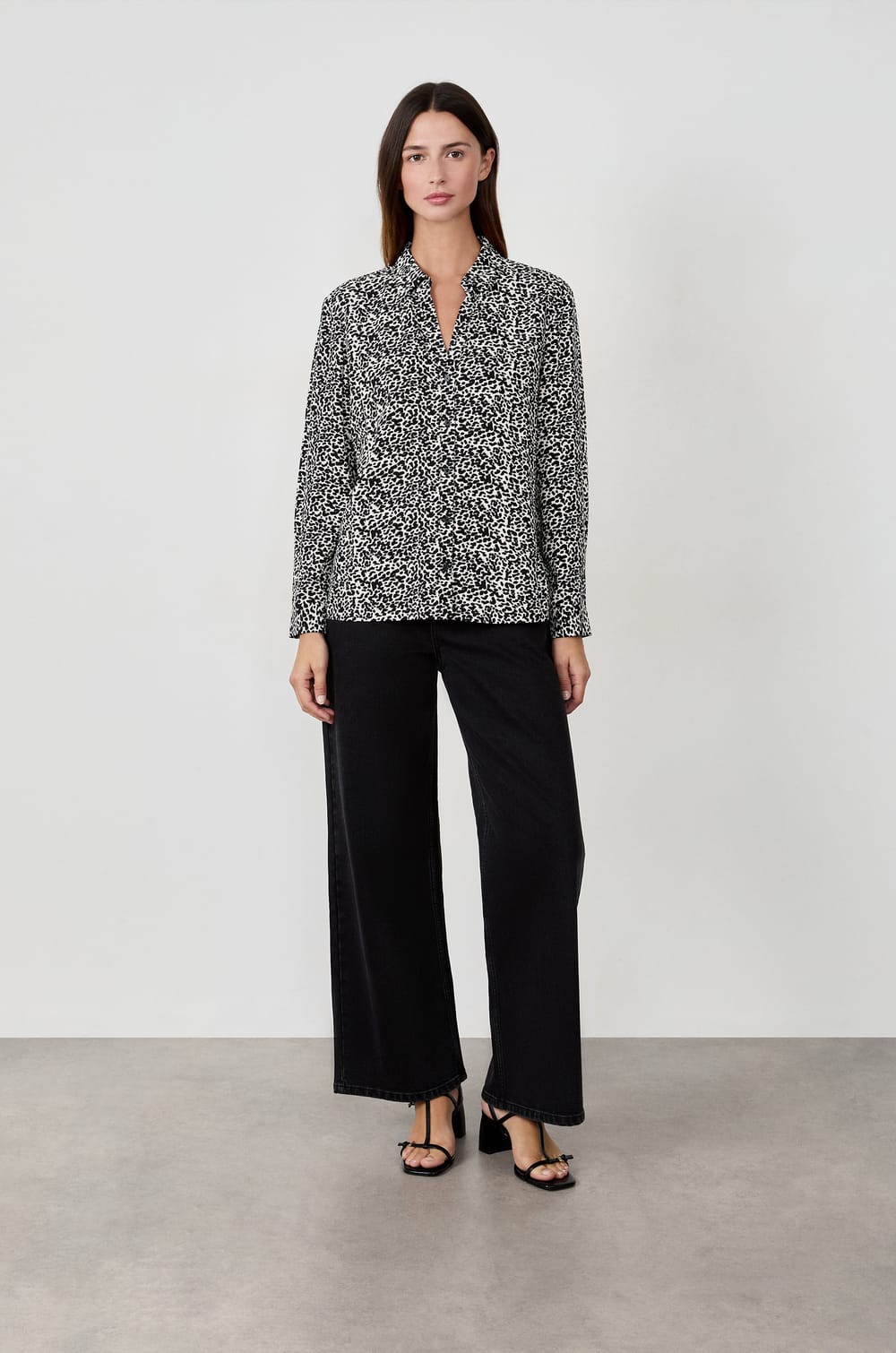 Chemise &agrave; motifs l&eacute;opard;${refinementColor}