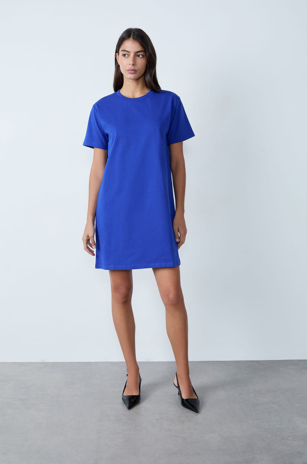 Wide Short Dress;${refinementColor}