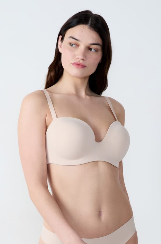 Strapless lightly lined bra with removable straps, cup C-E;${refinementColor}