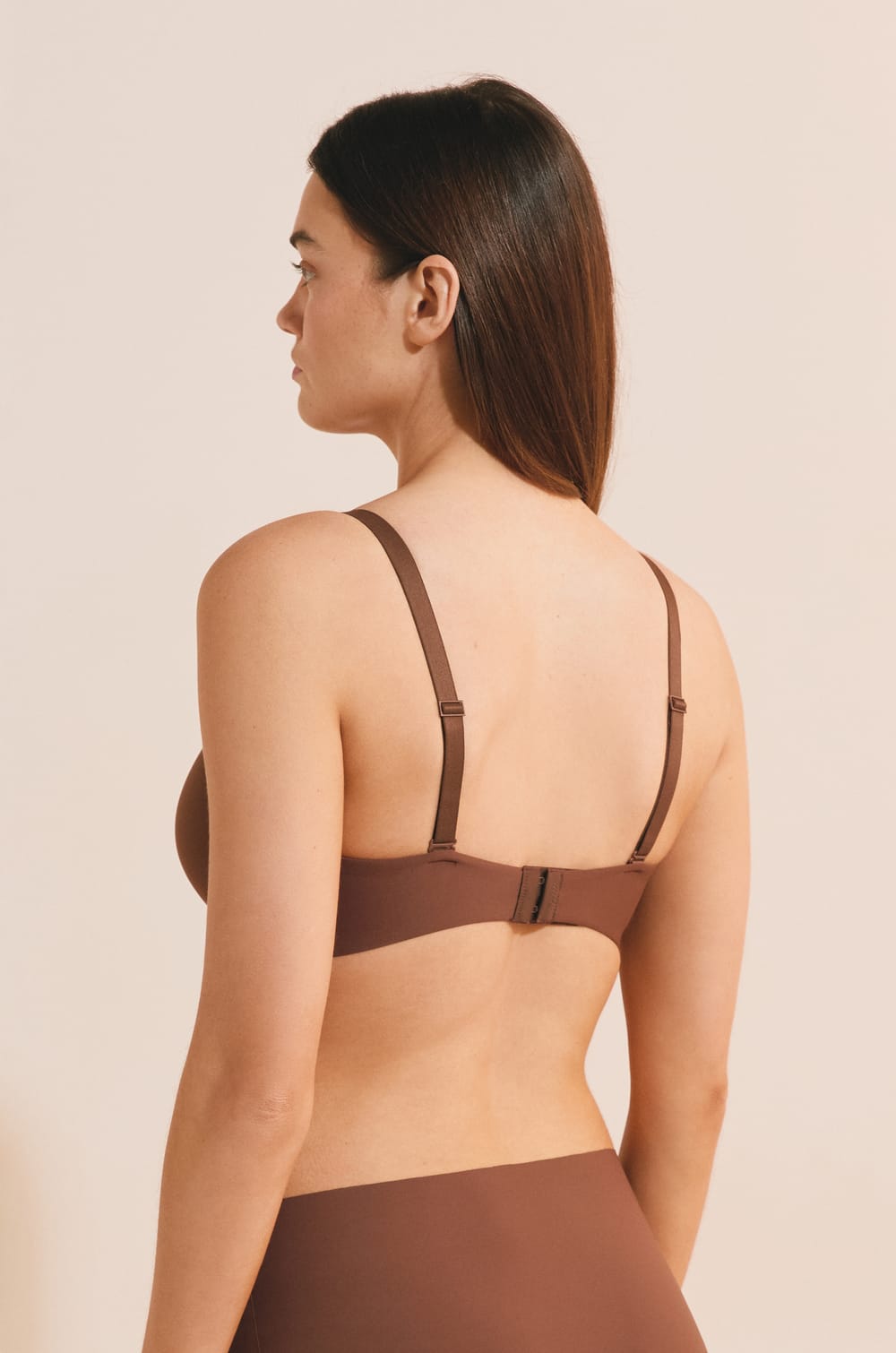 Soutien-gorge coques fines sans armatures;${refinementColor}