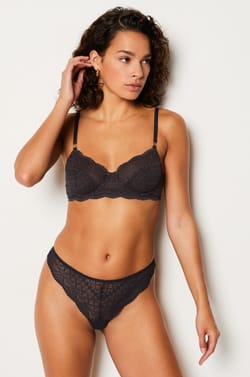 Lace Tanga;${refinementColor}