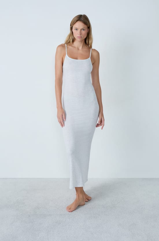 Nuisette longue en coton côtelé à fines bretelles;${refinementColor}