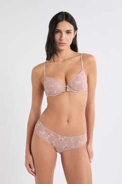 Shorty en dentelle;${refinementColor}