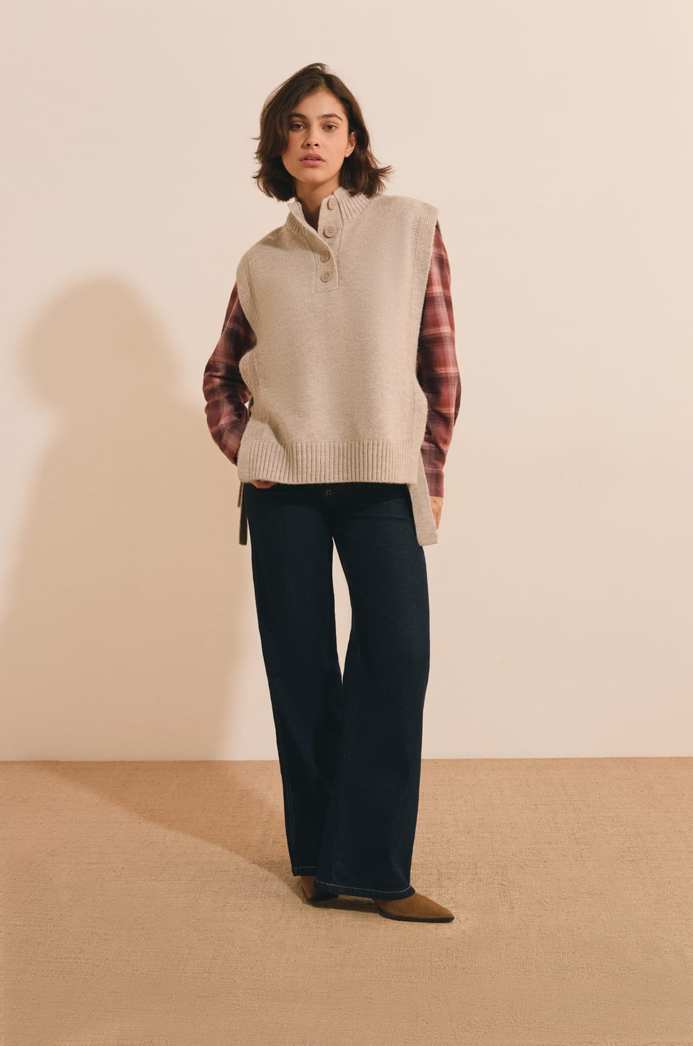 Pull sans manches &agrave; nouer sur le c&ocirc;t&eacute;;${refinementColor}