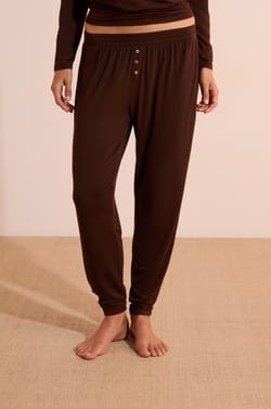 Pantalone de pijama liso;${refinementColor}