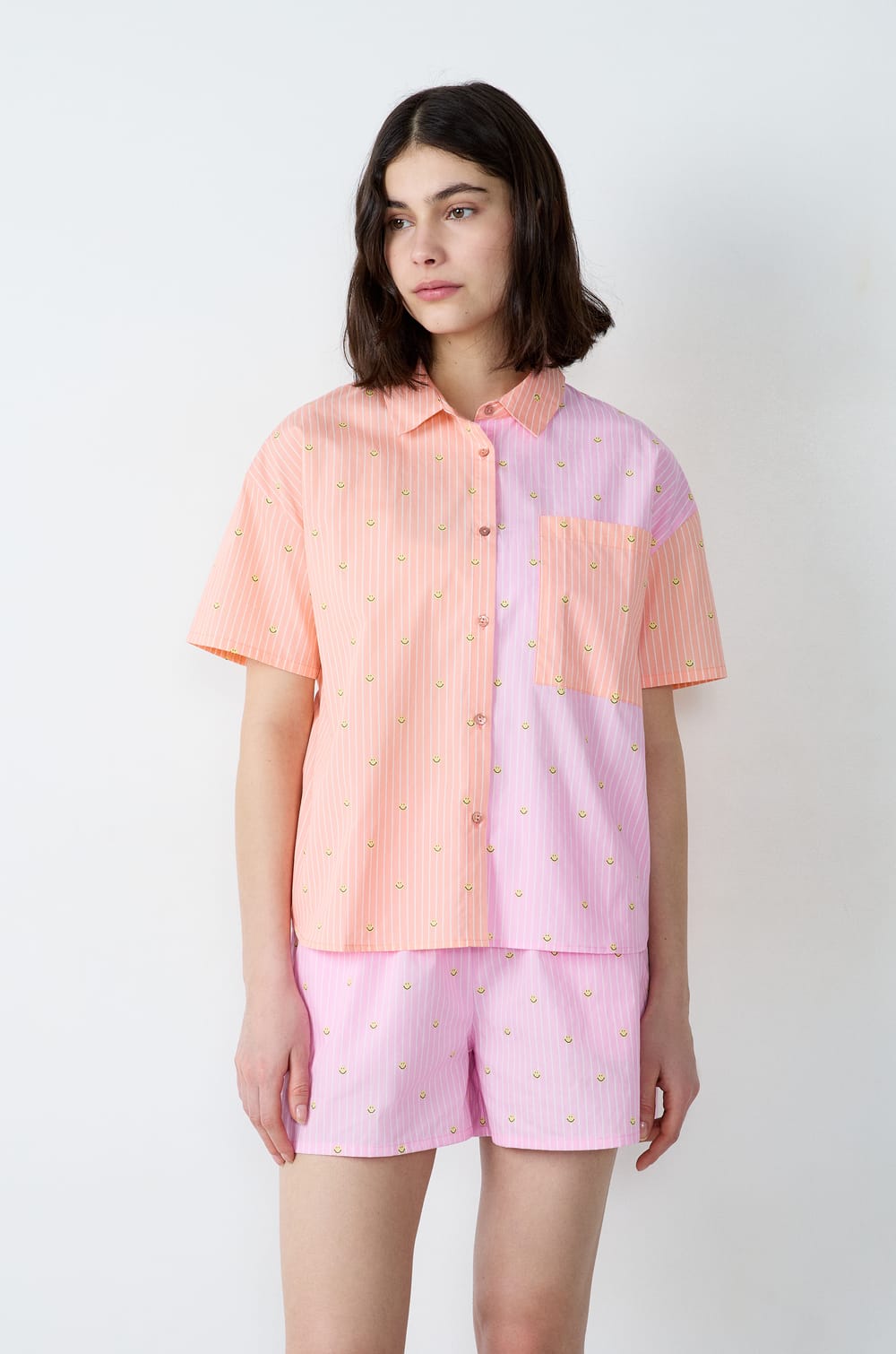 Short-sleeved striped pyjama shirt Smiley®ORIGINALS;${refinementColor}