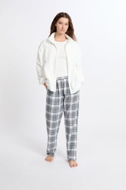 3-Piece Pajamas;${refinementColor}
