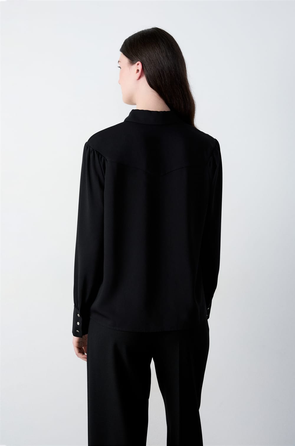 Long-sleeved Shirt;${refinementColor}