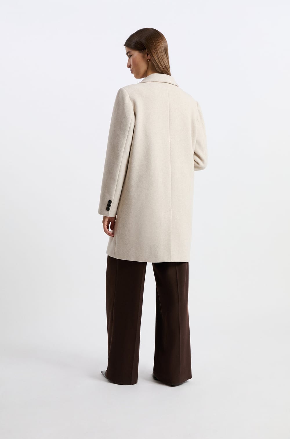 Halflange jas met rechte snit met wol;${refinementColor}