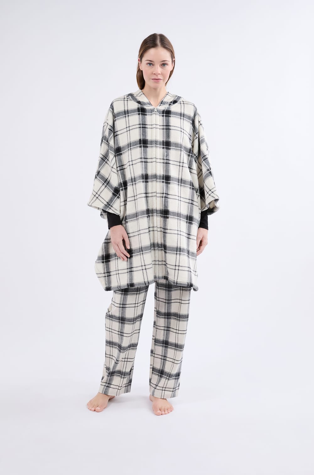 Poncho ohne Ärmel mit Fleece-Effekt;${refinementColor}