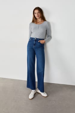 Jean droit en coton;${refinementColor}