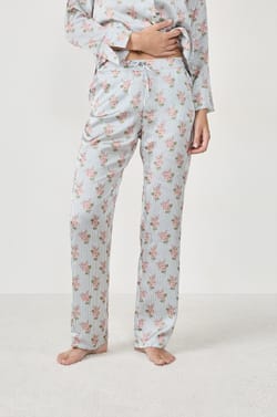 Pantalon de pyjama satiné à motifs fleurs;${refinementColor}