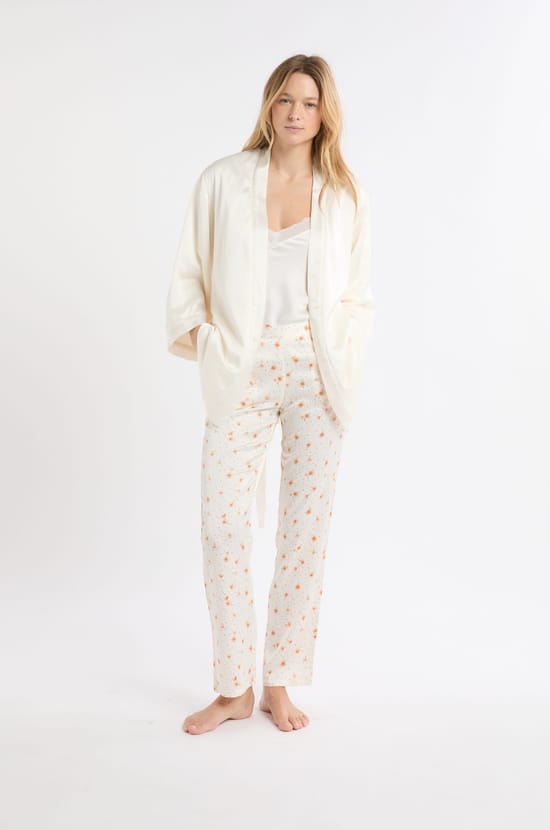 Ensemble de pyjama 3 pièces en satin;${refinementColor}
