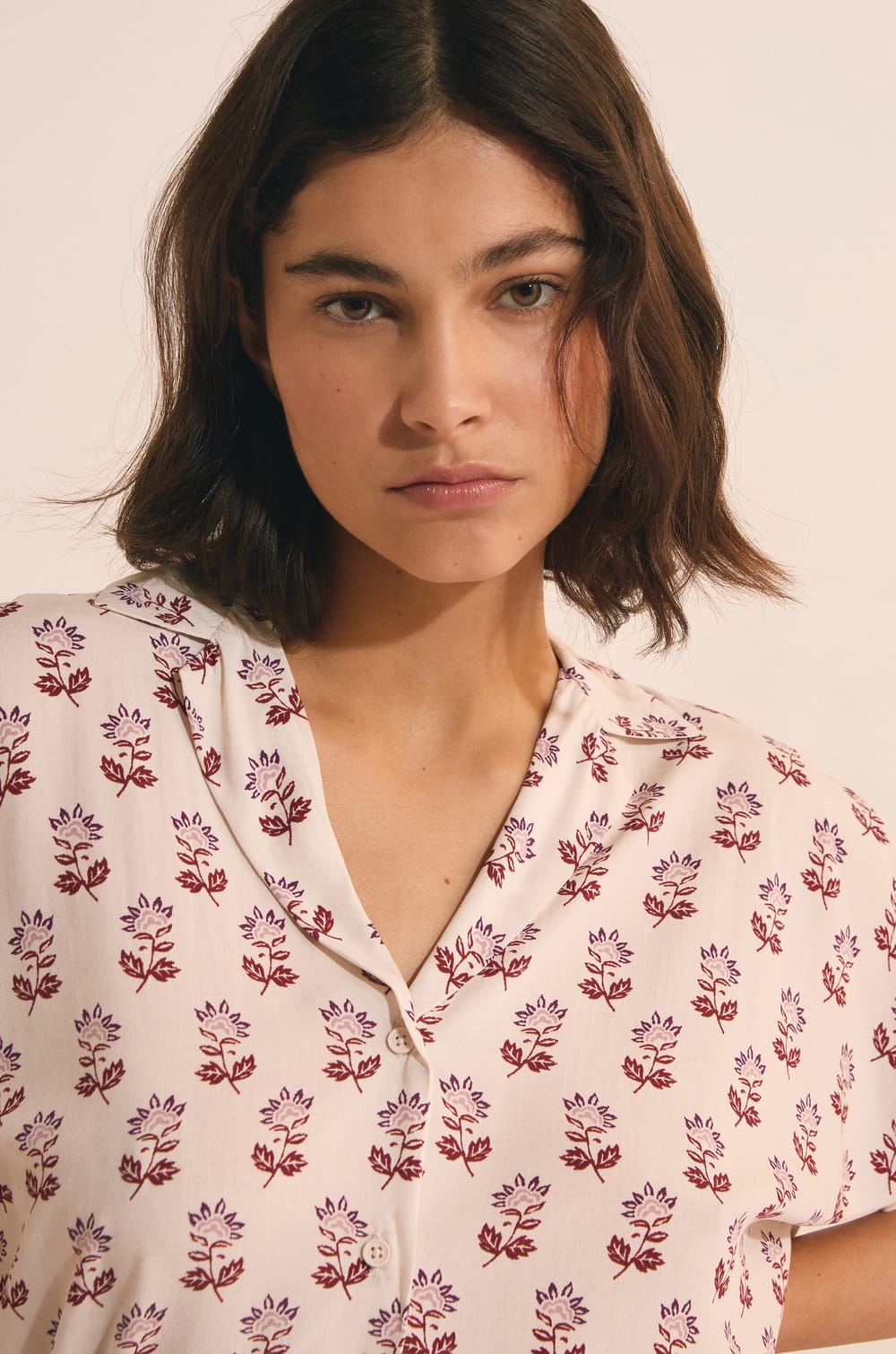 Camisa de manga corta estampada;${refinementColor}