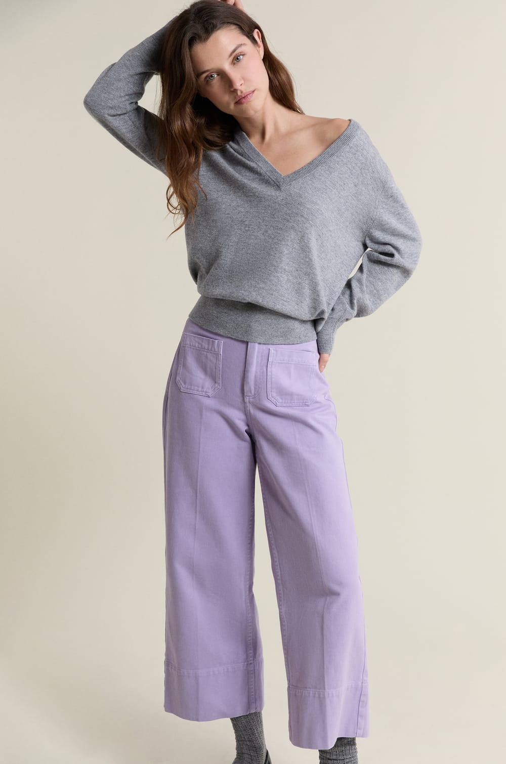 Jean droit &agrave; poches avant;${refinementColor}