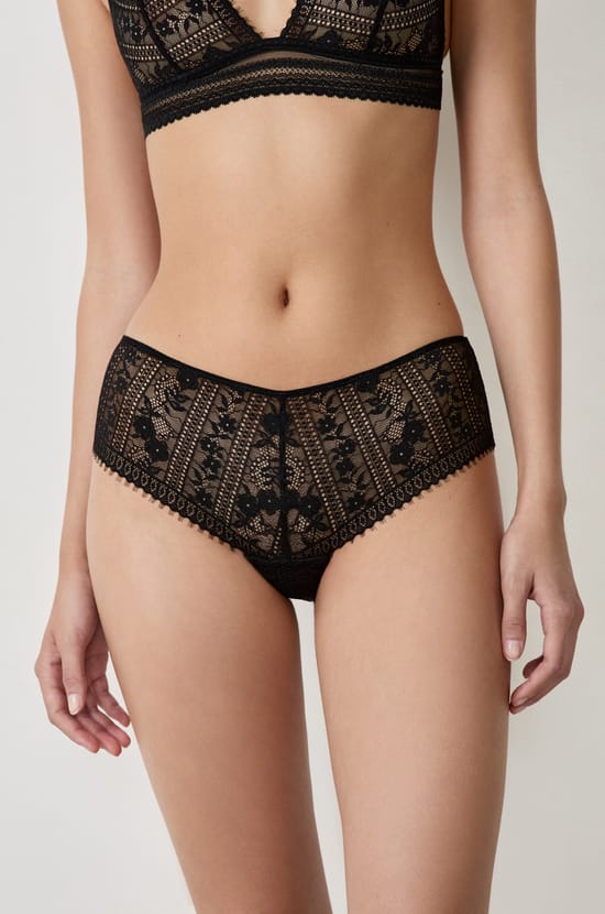 Lace Boyshort;${refinementColor}